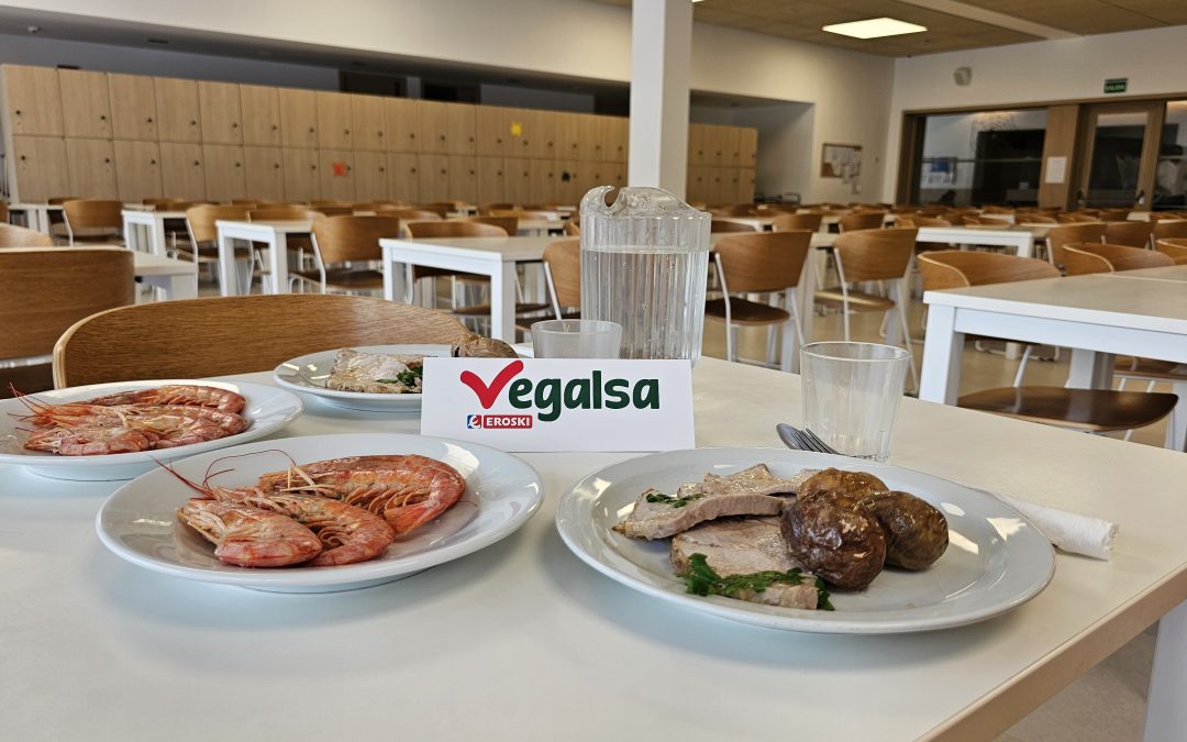 VEGALSA-EROSKI CELEBRA EL DÍA DE GALICIA DONANDO PRODUCTOS A 12 ENTIDADES SOCIALES